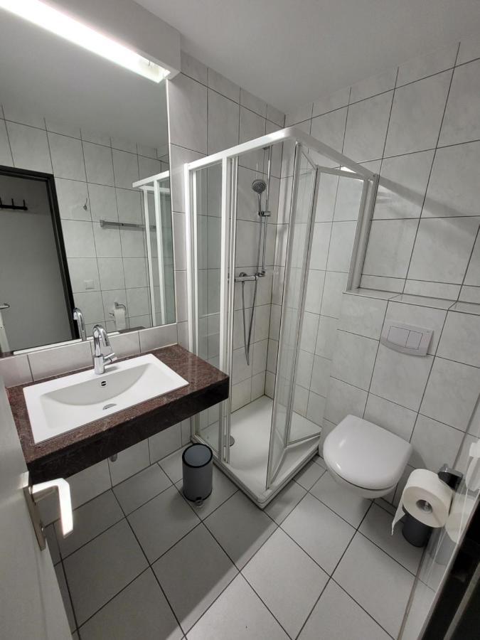Guesthouse Wi Rooms Jülich Dış mekan fotoğraf